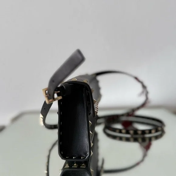 NWT VALENTINO GARAVANI Rockstud leather shoulder bag - Picture 7 of 13